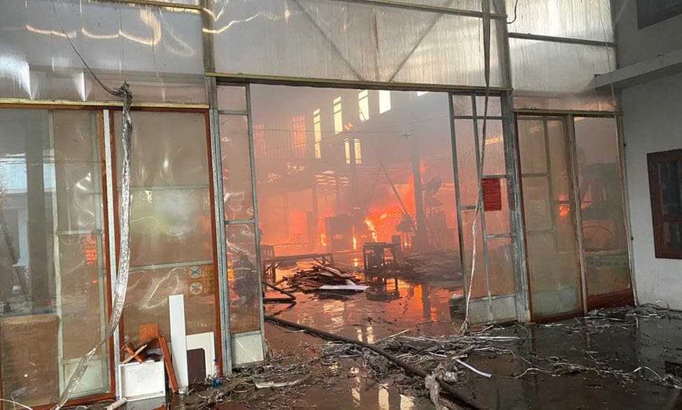 5 Lợi ích có được khi chọn màn ngăn cháy 899